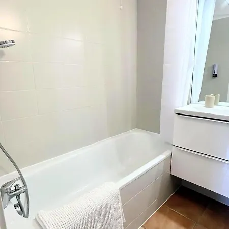 Les Nuits D'embalens Tatil Evi