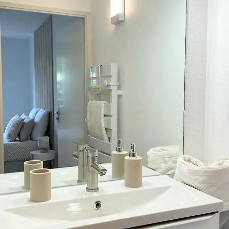 Les Nuits D'embalens Tatil Evi *