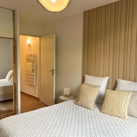 Les Nuits D'embalens