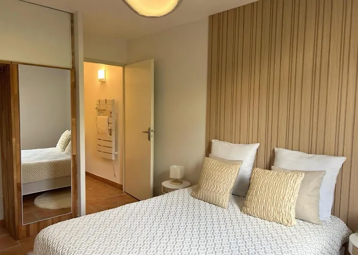 Les Nuits D'embalens